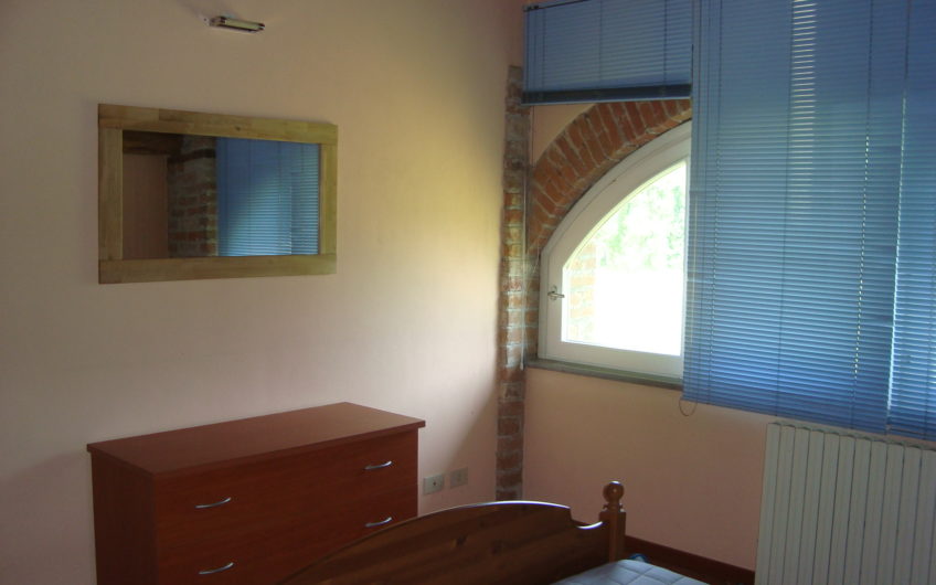 Soluzione indipendente di 3 locali con portico privato