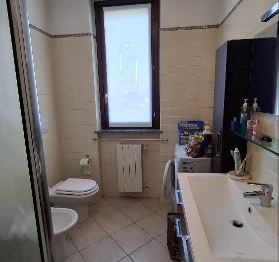 San Martino in Strada, ampio 2 locali con cantina possibilità box