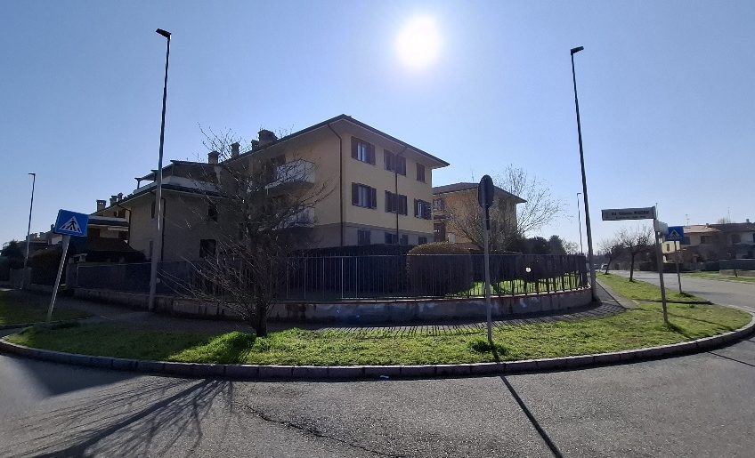 San Martino in Strada, ampio 2 locali con cantina possibilità box