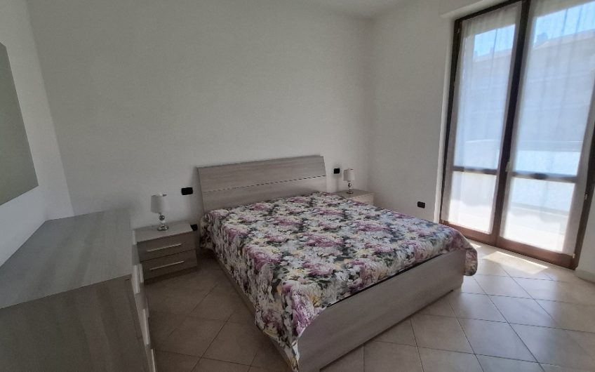 Lodi, Zona Pratello, 2 locali con terrazzo