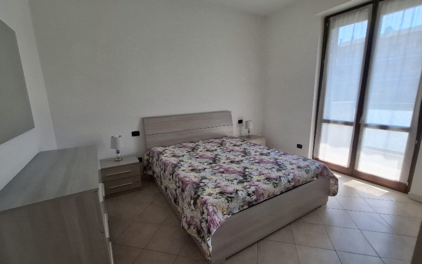 Lodi, Zona Pratello, 2 locali con terrazzo