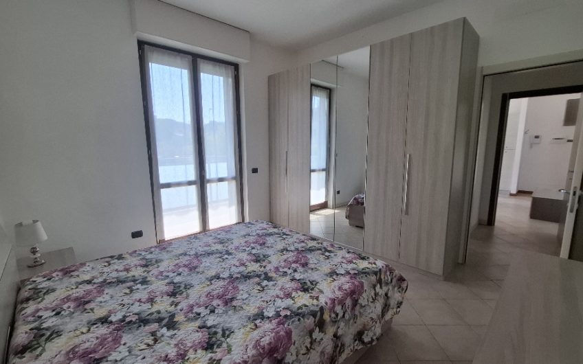 Lodi, Zona Pratello, 2 locali con terrazzo