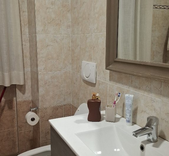 Zelo Buon Persico, 3 locali con box in zona residenziale