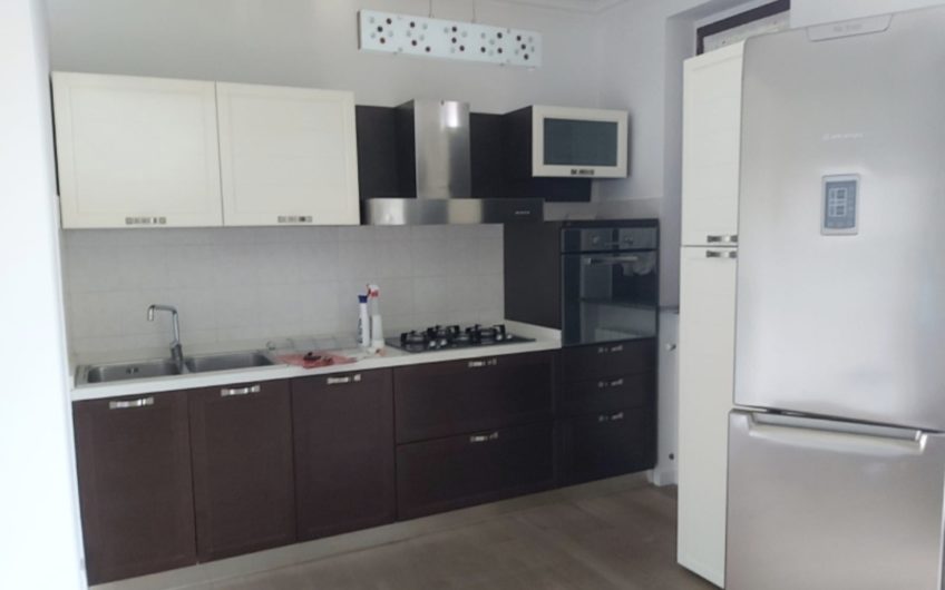 Zelo Buon Persico, 3 locali con box in zona residenziale