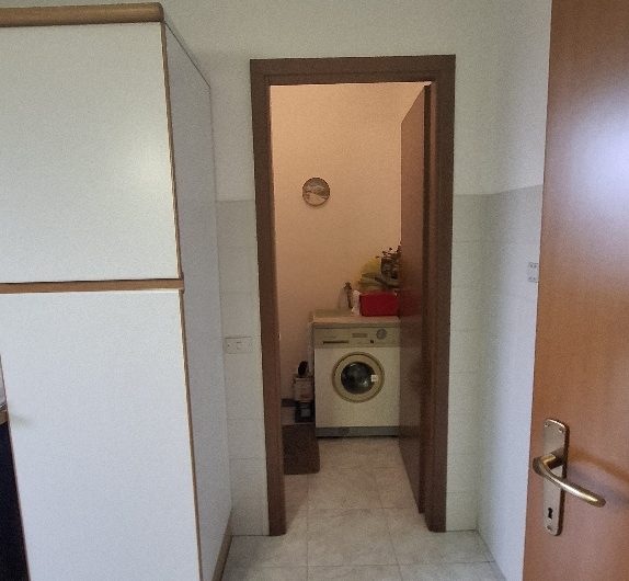 San Martino in Strada, Via Don Sturzo,3 locali con cantina e box