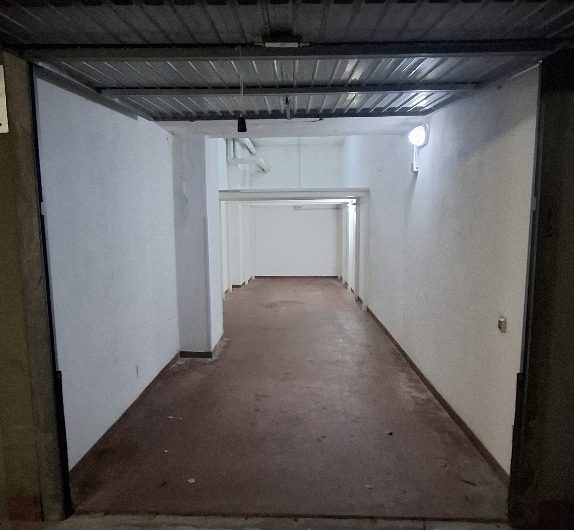 Affitto box auto soppalcato, Lodi Zona Torre Zucchetti